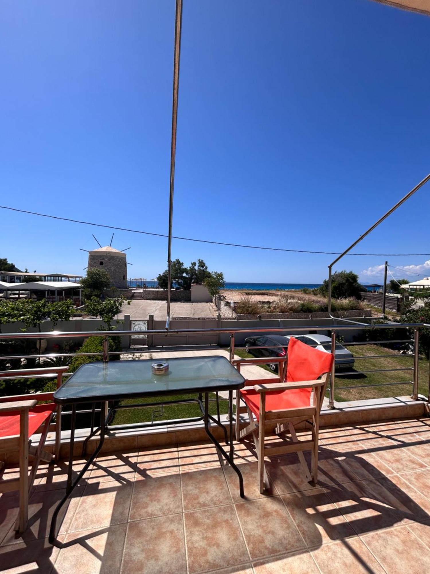Dimitra Rooms Lefkada City Bagian luar foto