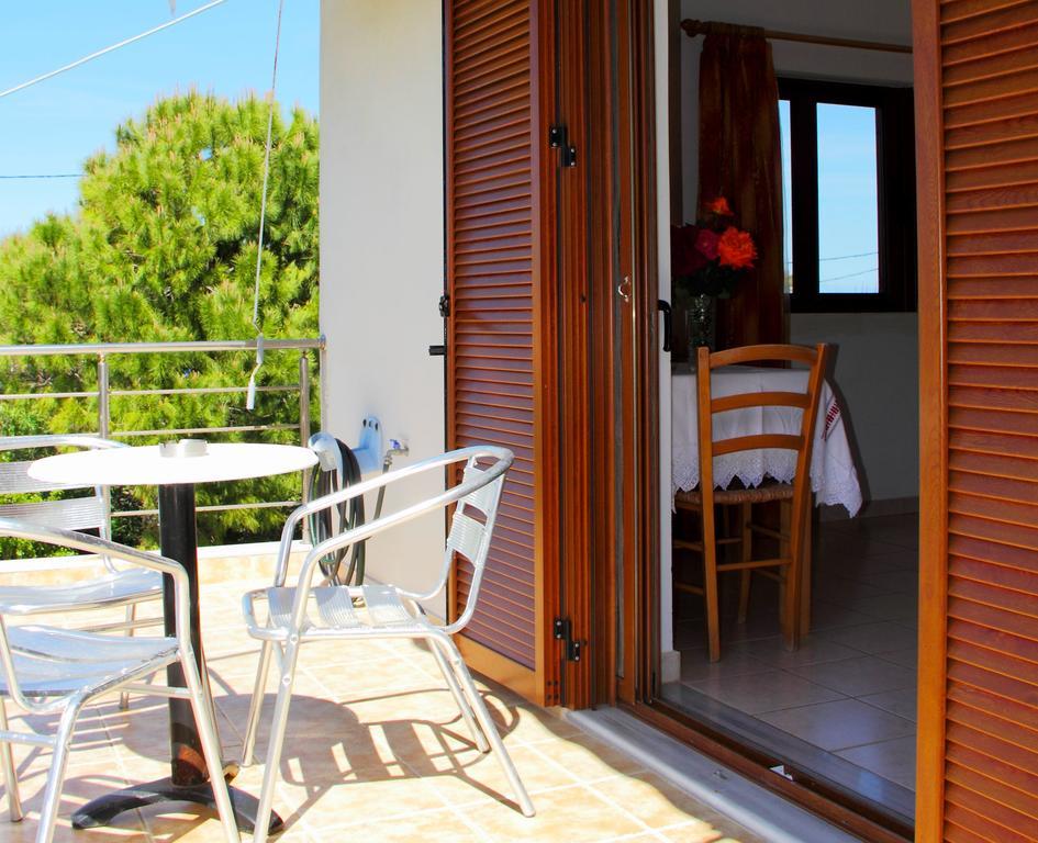 Dimitra Rooms Lefkada City Bagian luar foto